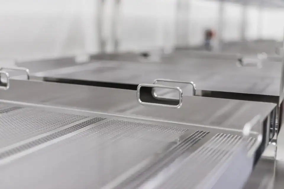 RVS autoclaaf beladingswagen bovenplateaus met handgrepen