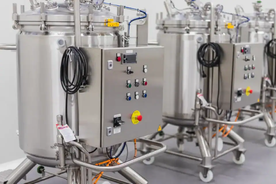 Mobiele procesvaten met besturing