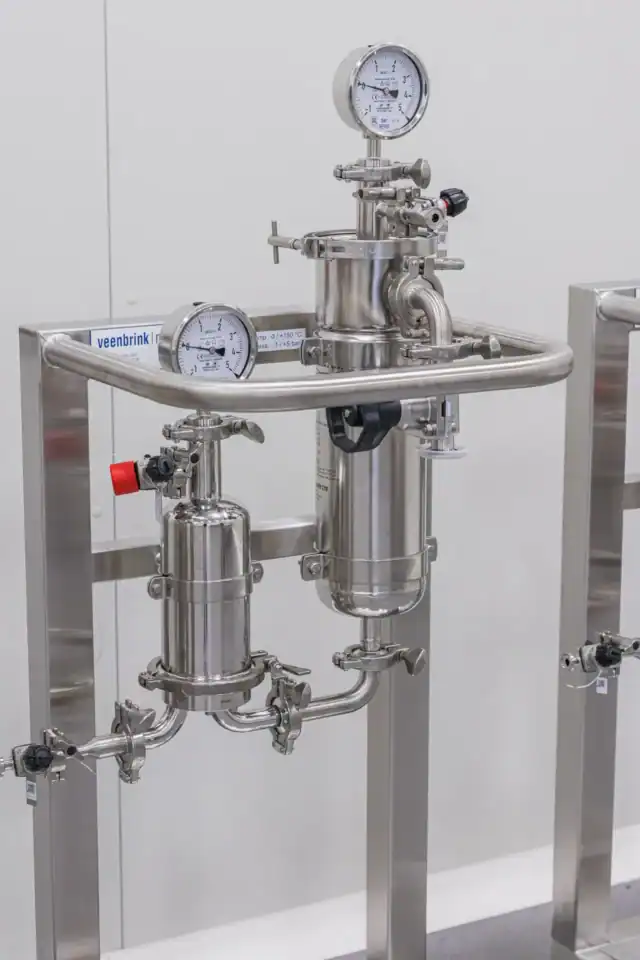 Synthesis precipitation reactor 30l vessel unit side view