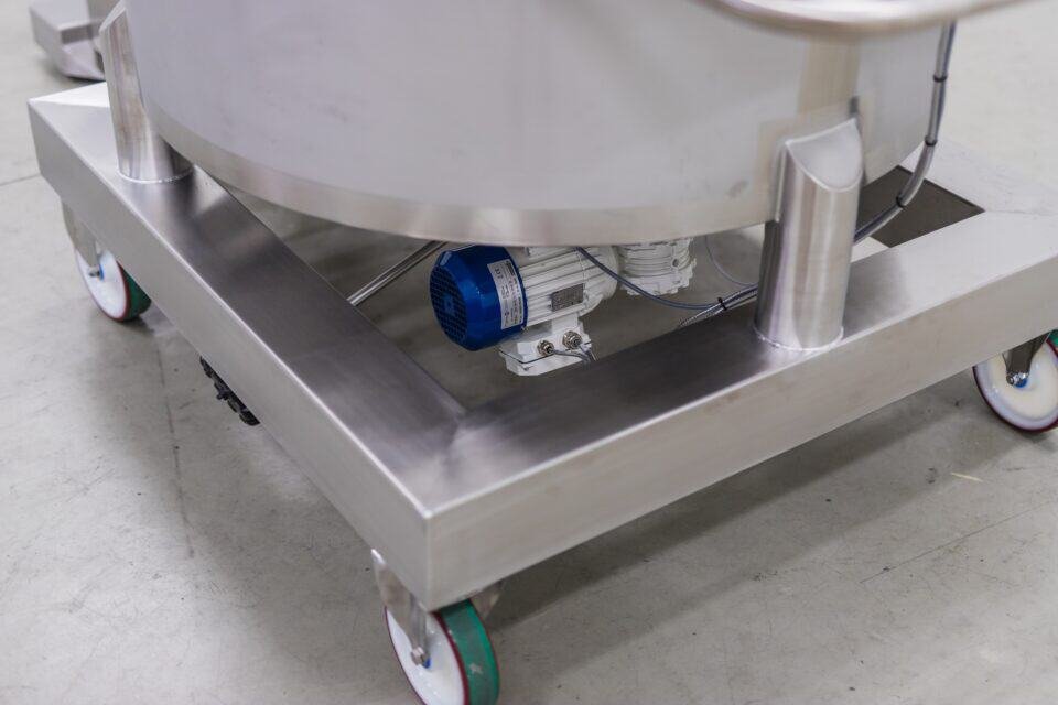 Tiofarma Mobile Vessel 1250 Liter With Mastermover 014