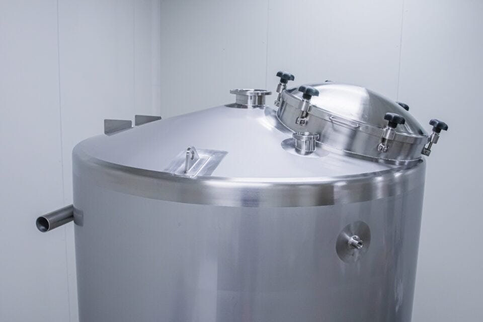 Veenbrink Stainless Steel Buffer Vessel 004 Min1(1)